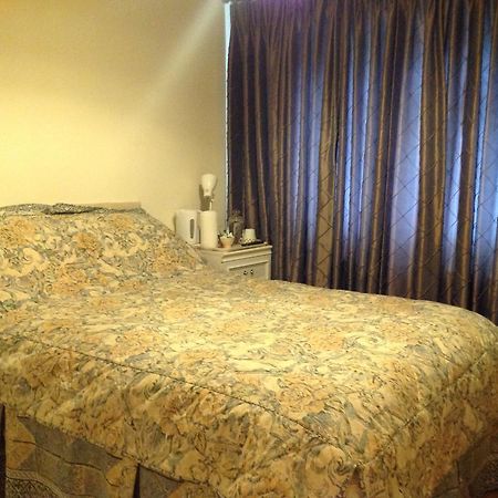 Shepperton Guesthouse Buitenkant foto